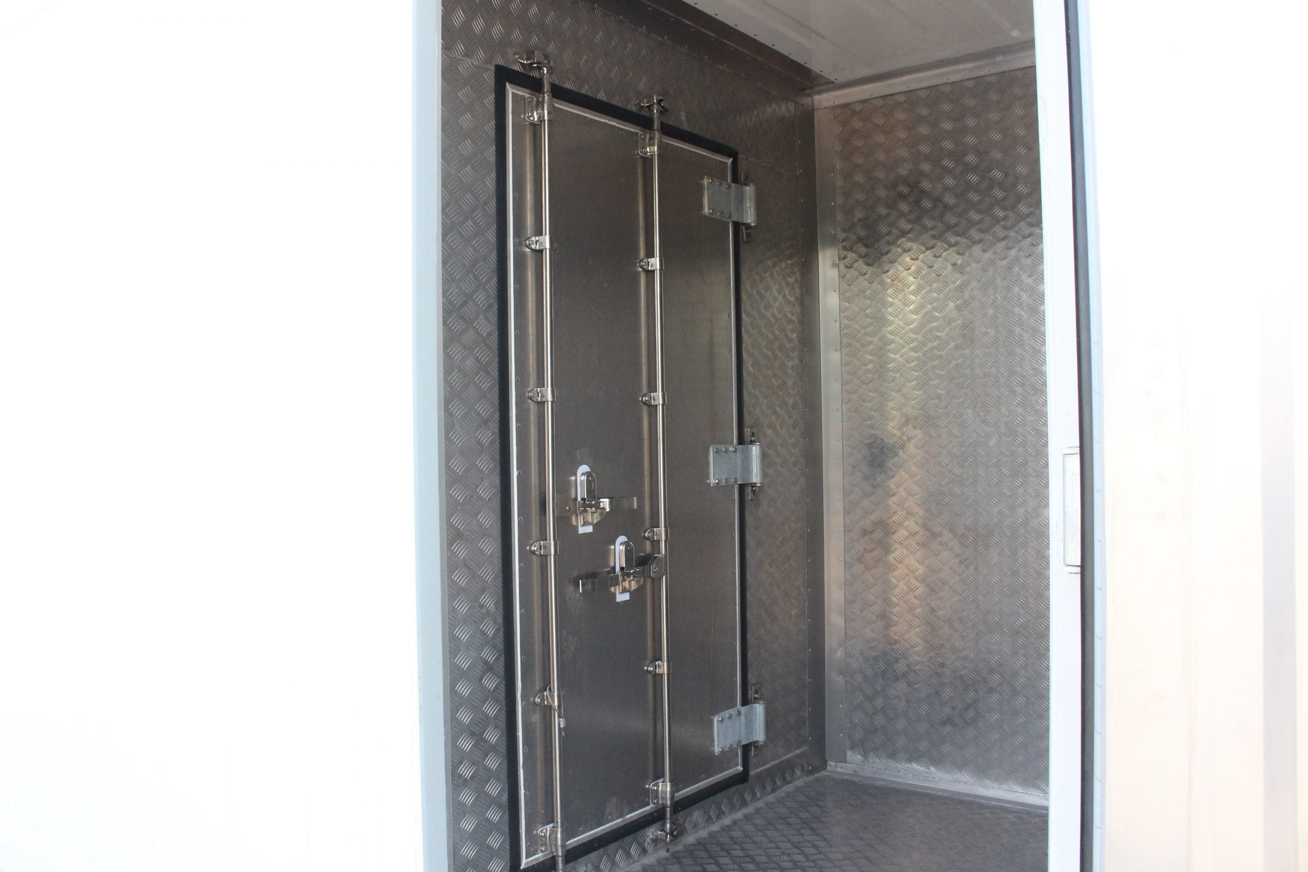 CONTENEDORES SUPER FRIGORÍFICOS DOBLE ZONA 20' -60c