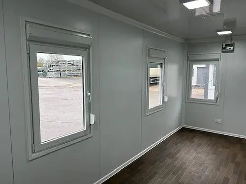 Contenedor de oficina estándar de 3 ventanas