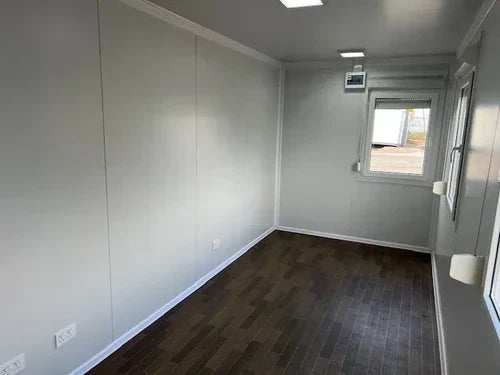 Contenedor de oficina estándar con ventana