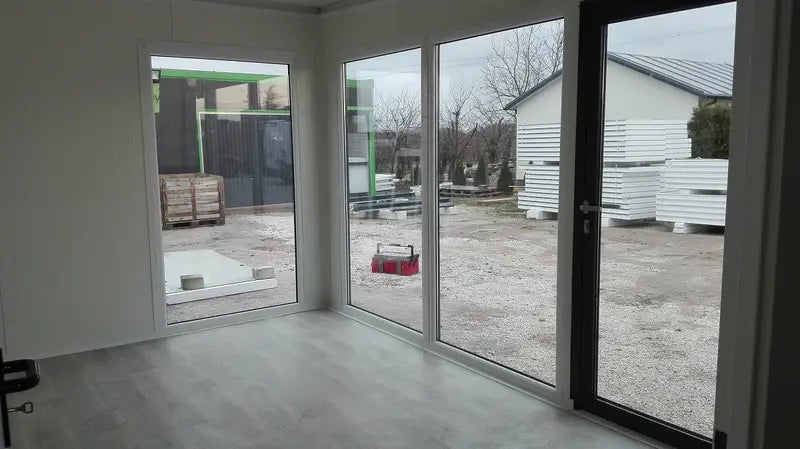 Oficina contenedor de 18 m²